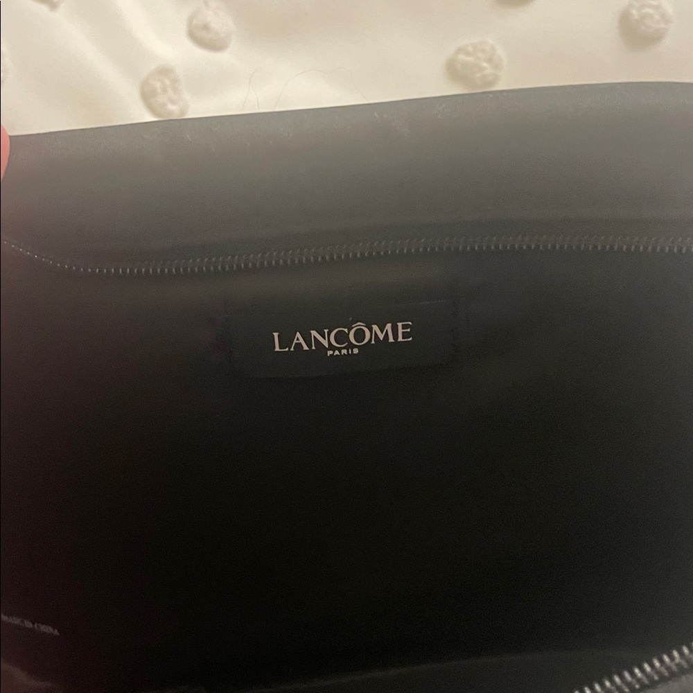 Lancome Parisian Cosmetic Bag with Red Accents - Picture 3 of 4